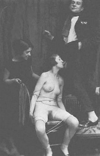 bondage blowjob 1900s style