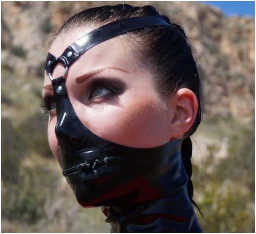 strict rubber head harness with inbuilt gag