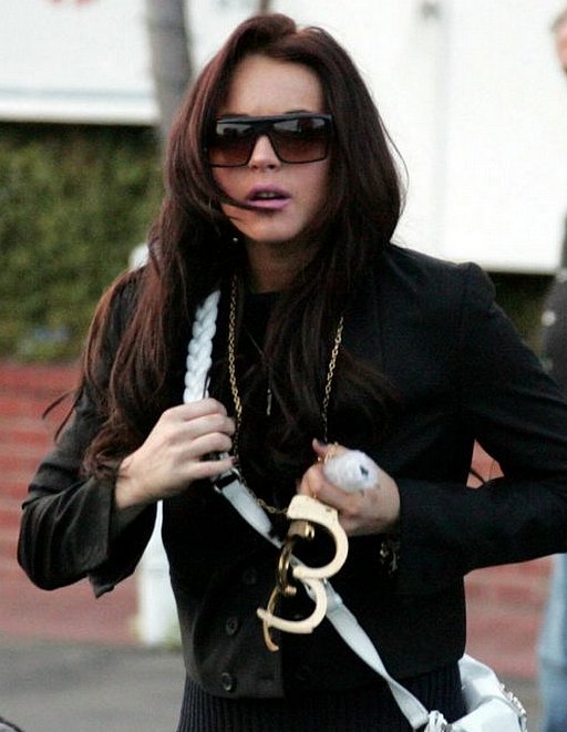lindsay lohan and her handcuffs
