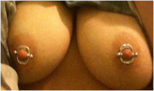 mouth shaped nipple jewelry with biting teeth